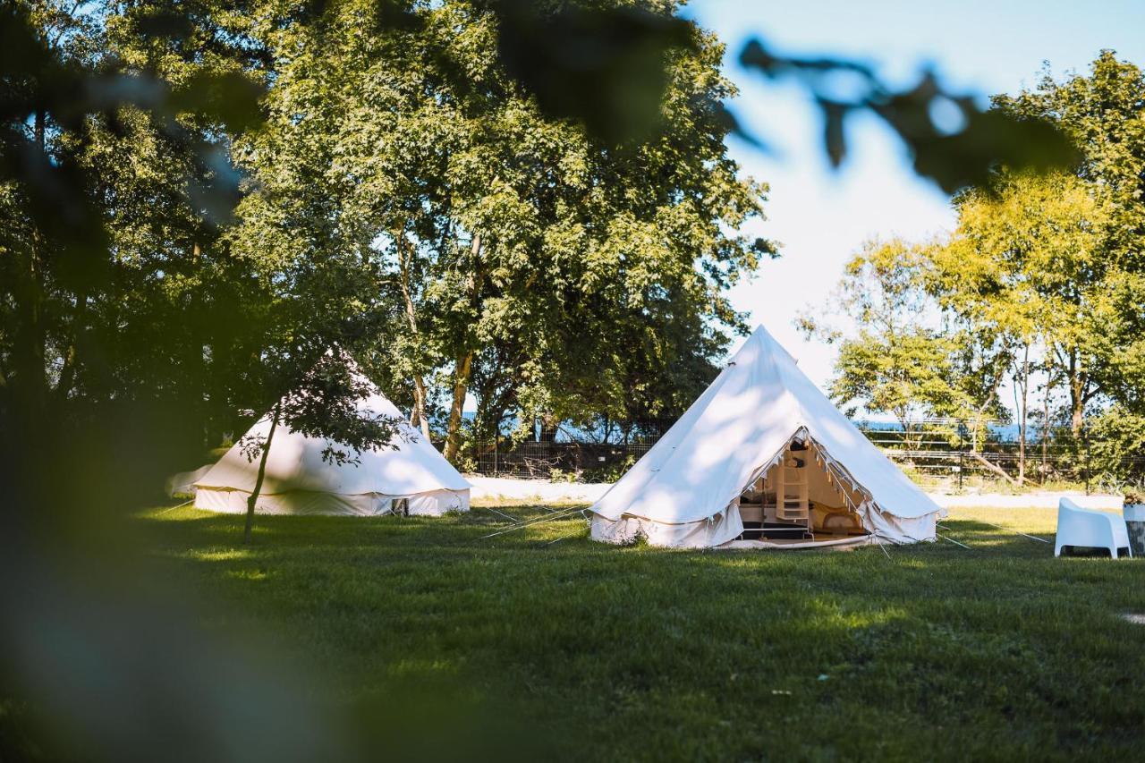 Отель Glamping Mella Muiza Юрмала Экстерьер фото