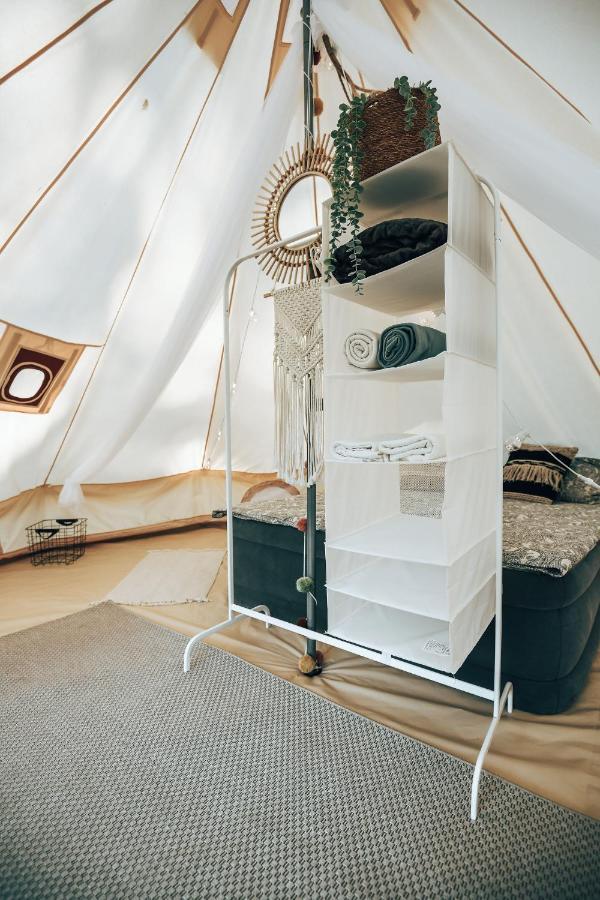 Отель Glamping Mella Muiza Юрмала Экстерьер фото